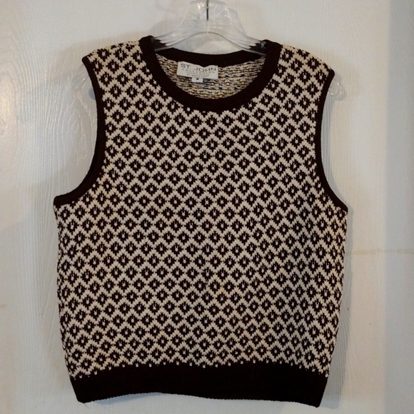 St.John knit vest - Picture 1 of 9